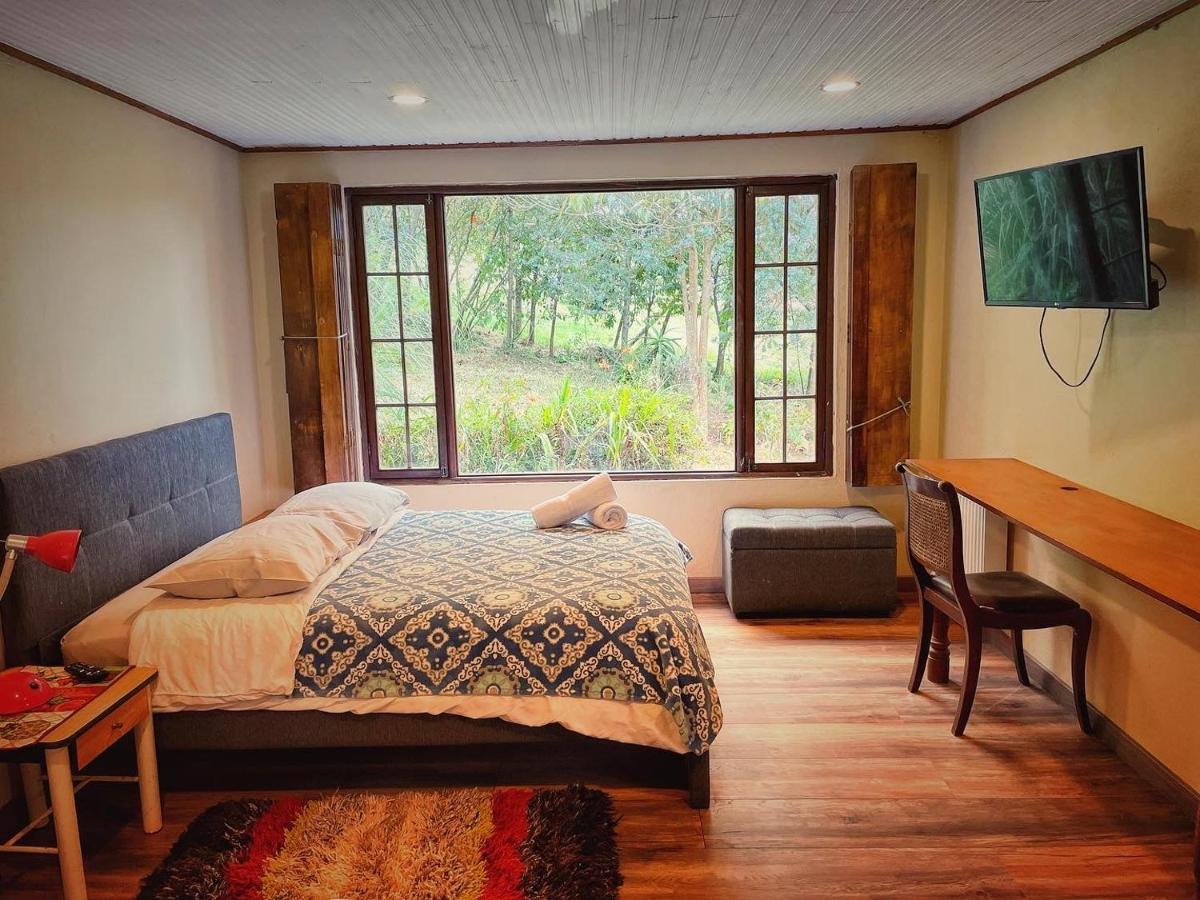 The Naked House - Hotel Nudista Nemocon Luaran gambar